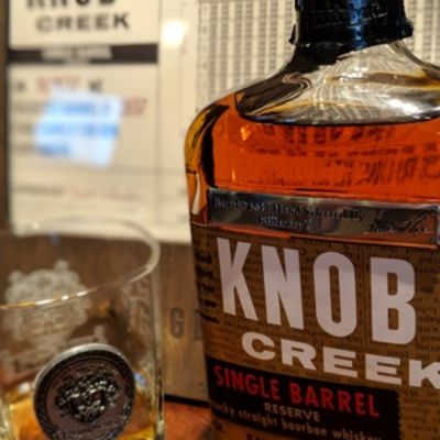 Killarney's Knob Creek whiskey bottle and glass