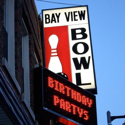 Bay View Bowl sign.