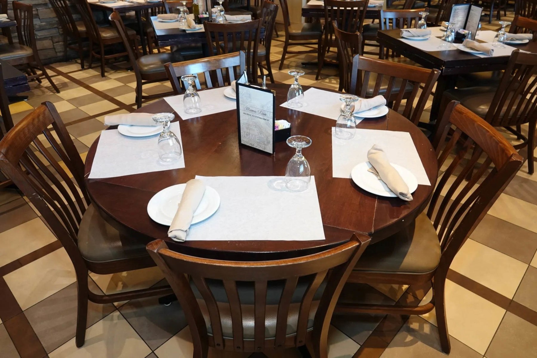 Mama Lisa Restaurant, business photo 4