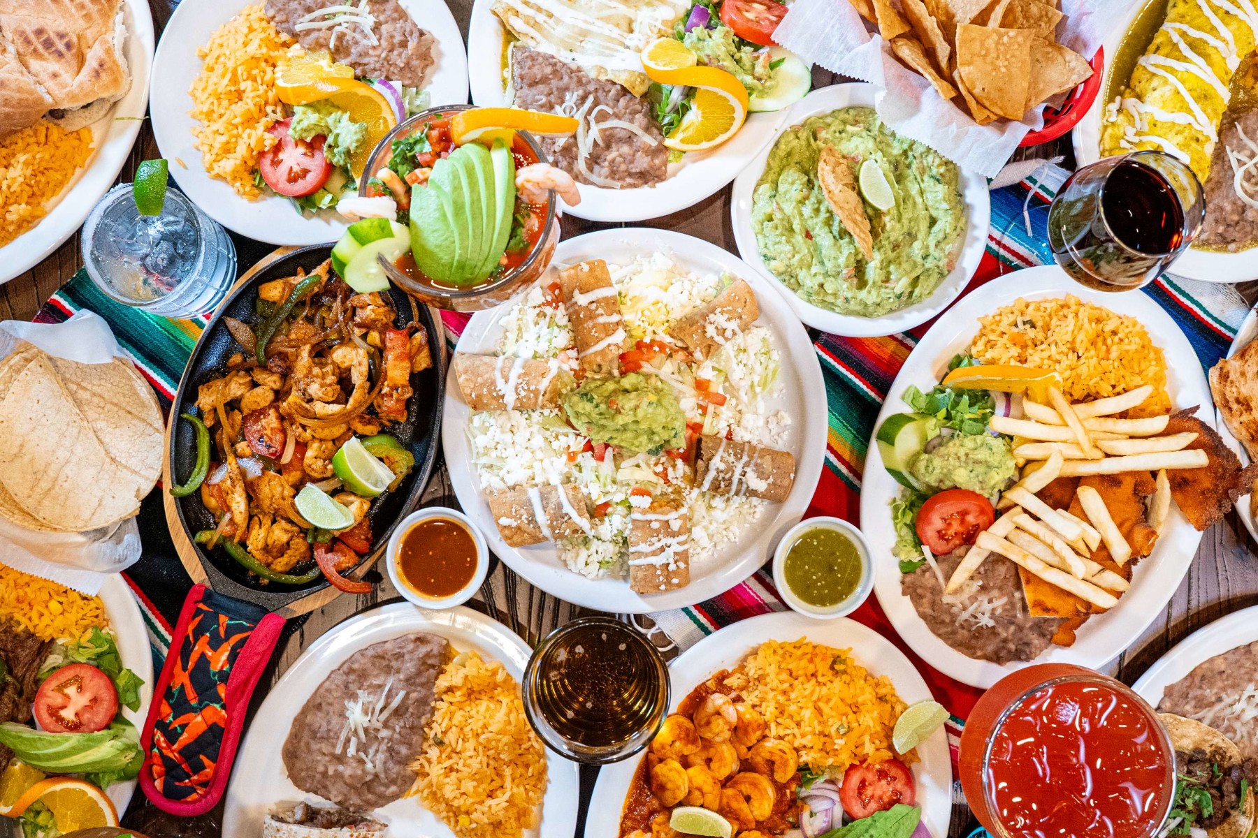 Las Piñatas - Mexican food in Chicago, IL