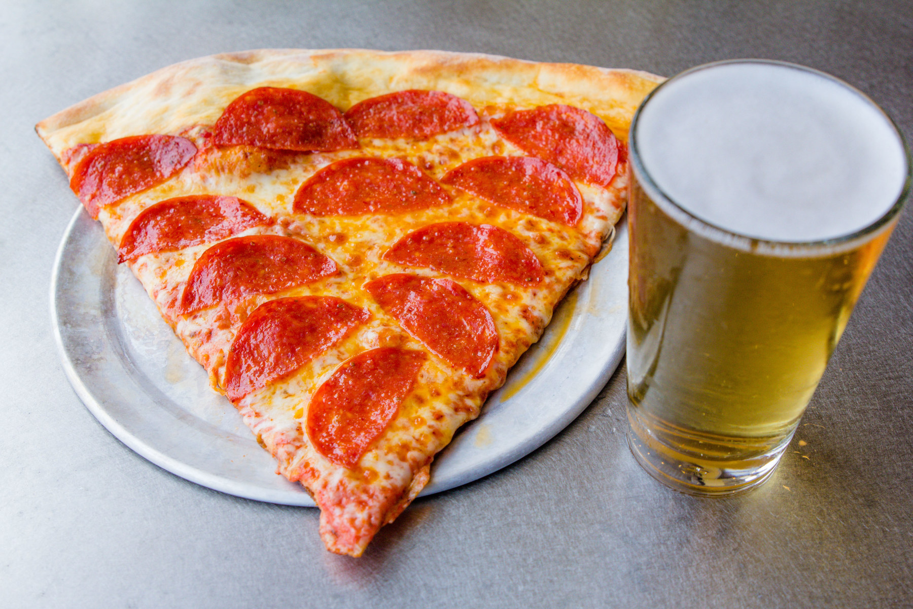 Crust Pizzeria, restaurant in Solana Beach, photo 3 of 8