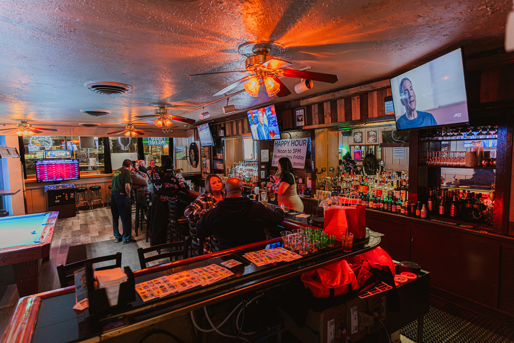 Ricky G's – Best Sports Bar in Roger's Park, Chicago, IL