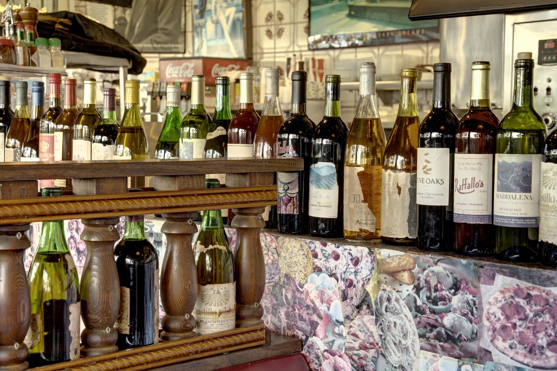 Must-Visit Italian Restaurant in LA | Raffallo's Pizza