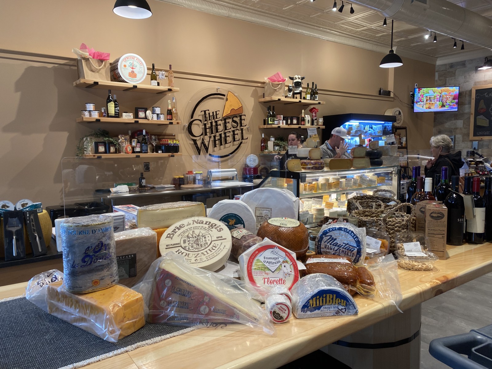 The Cheese Wheel, cheese shop in Greenville, photo 4 of 6