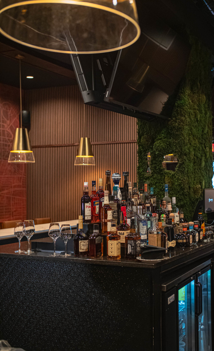 Must-Try Bar in Cleveland, OH | Legacy Bar