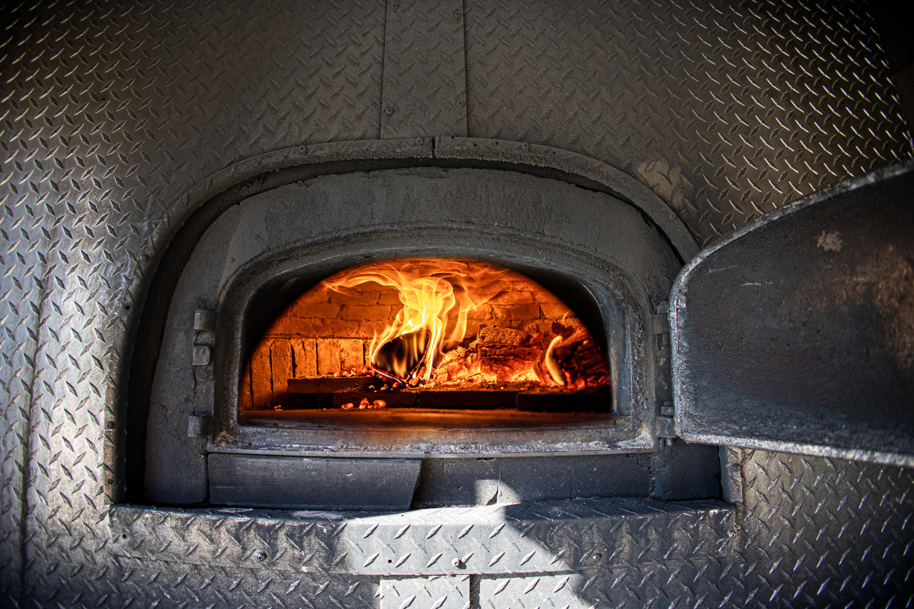 Hook & Ladder Pizza Co. – Must-Try Restaurant in Keller