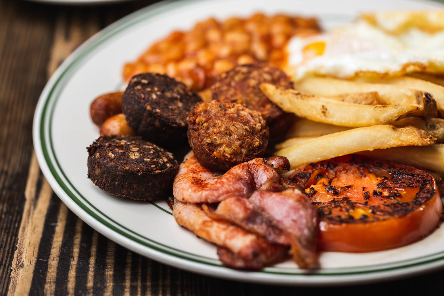 Must-Try Irish Pub in Midtown West | P.Mc Daids Irish Pub