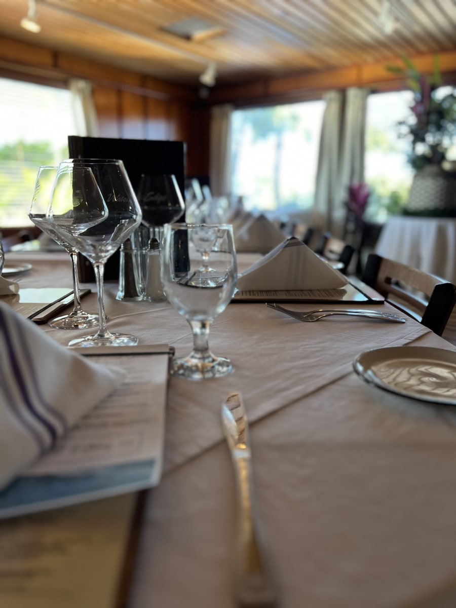 Water's Edge, business photo 3