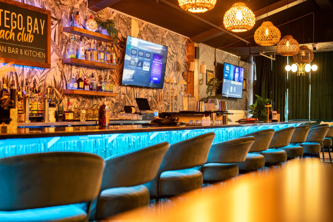 Bar photo 2