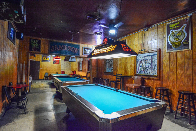 Bar photo 2