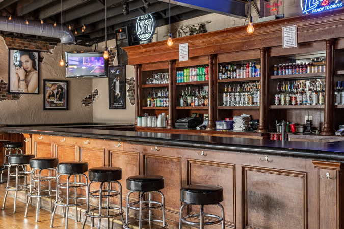 Bar photo 2