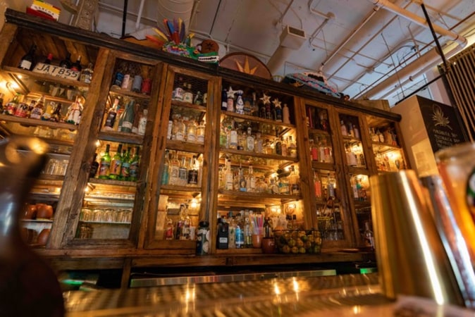 Bar photo 2