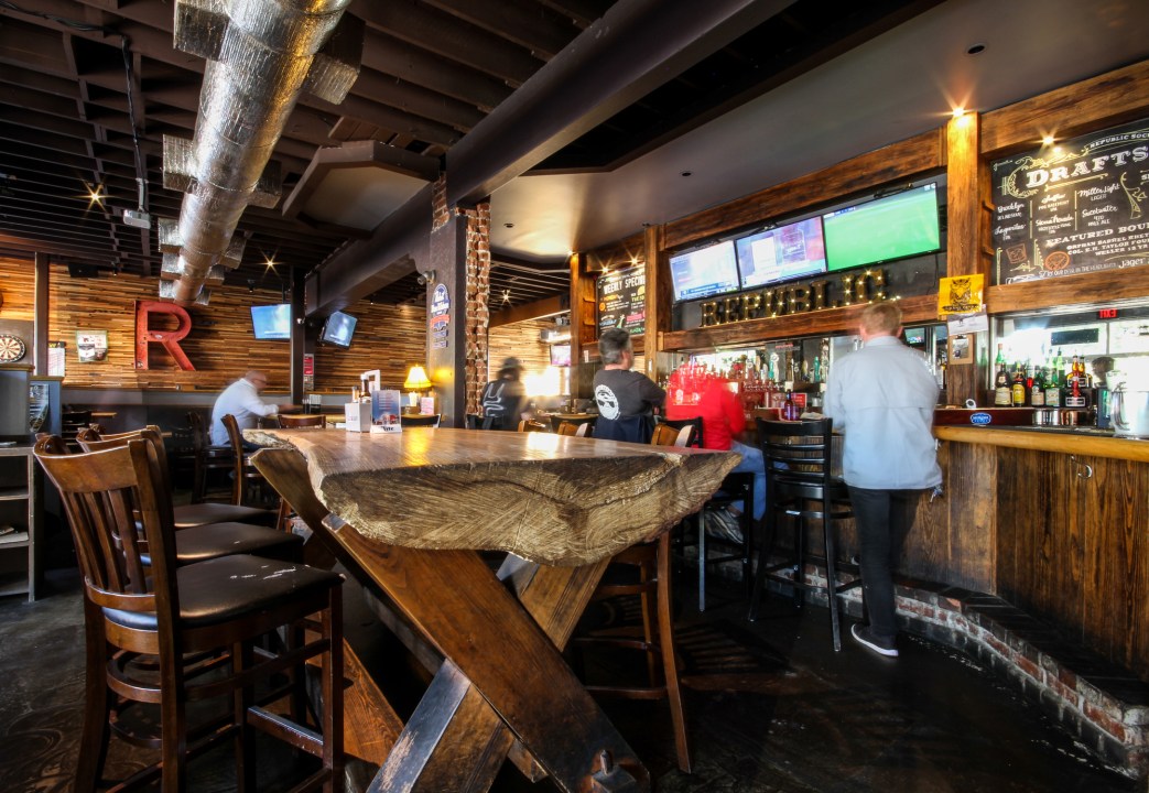 Bar photo 1