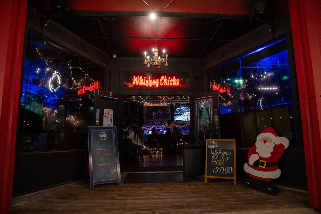 Bar photo 1