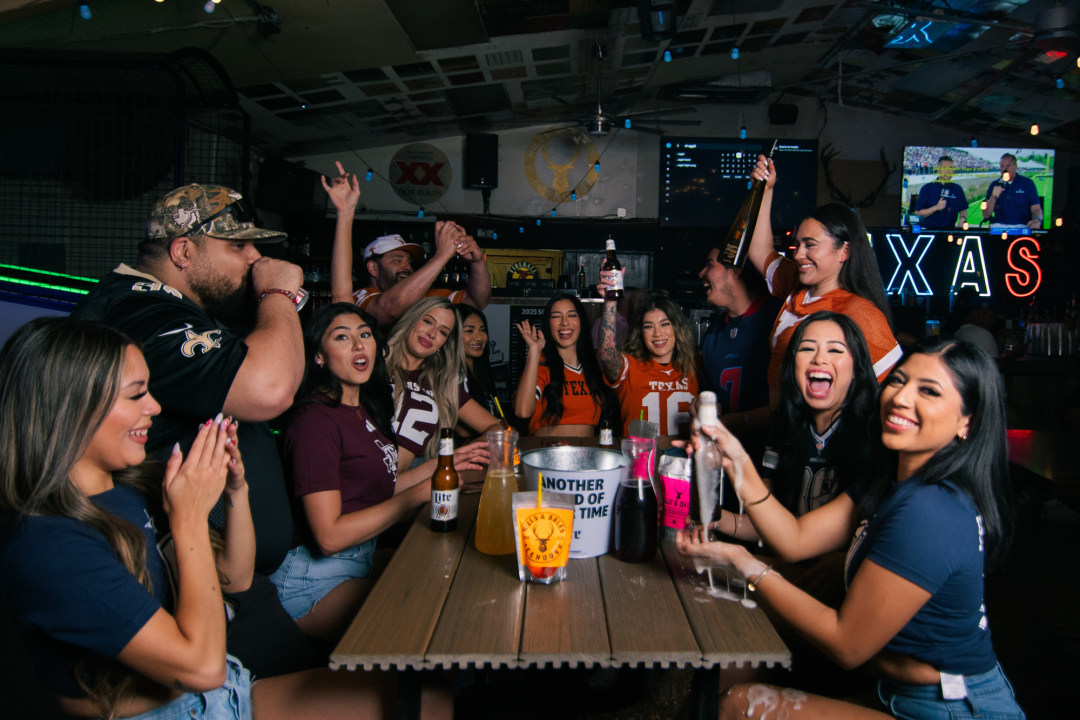 Bar photo 1