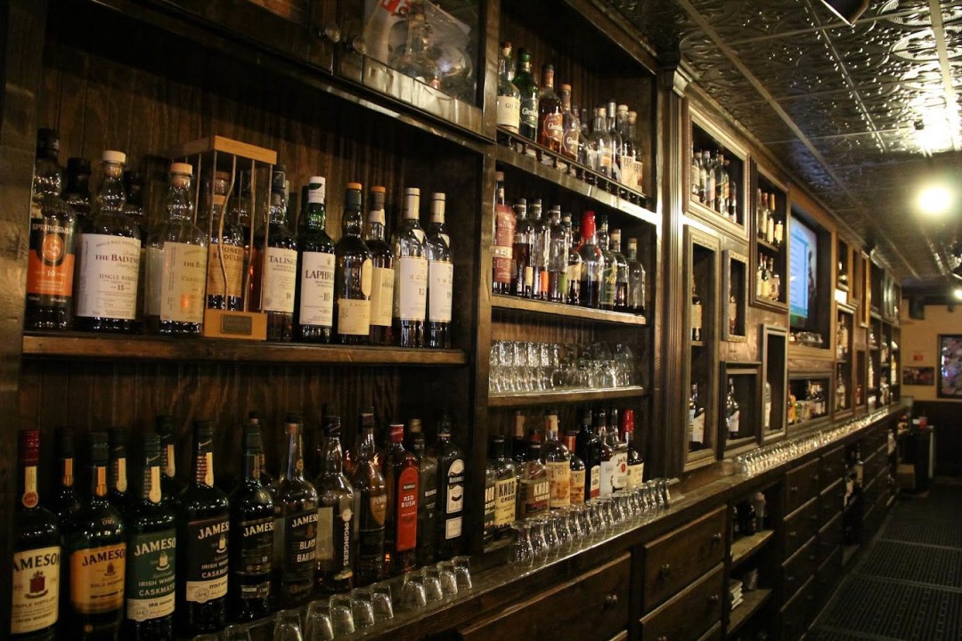 Bar photo 1