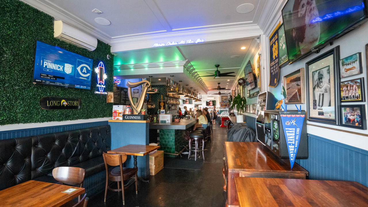 Bar photo 1